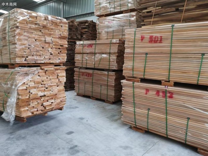 长期批量供应正宗印尼楝科大叶桃花心木板材