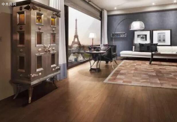 如果想要有一个比较温馨温暖的居家氛围，选择木地板。如果想要好清理一点，基本上都选择瓷砖