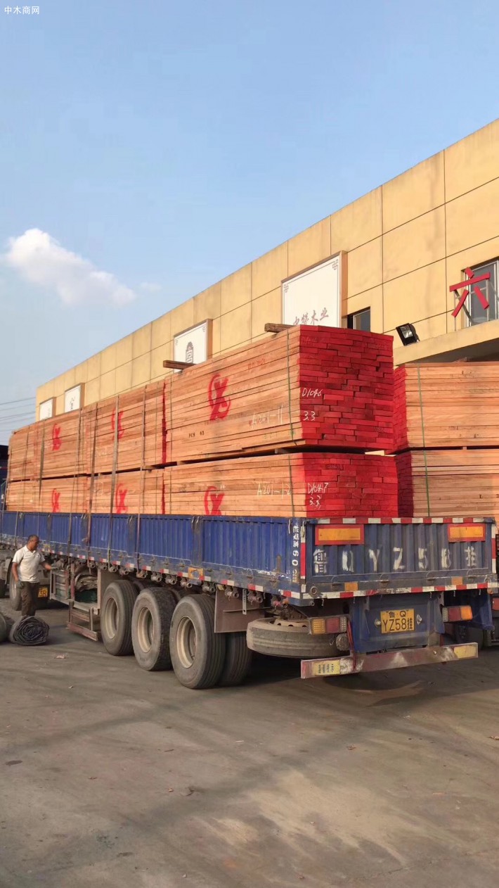 非洲材,非洲实木板材,长期大量现货供应奥古曼实木板产品