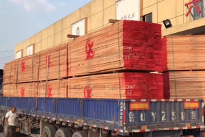 非洲材,非洲实木板材,长期大量现货供应奥古曼实木板图片