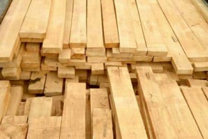 东莞市兴富林木业供应国产橡胶木板自然宽