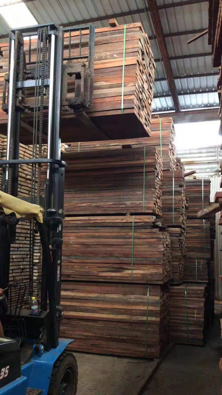 张家港天逸木业厂家直销非洲黑酸枝和非洲黄檀板材的品牌企业