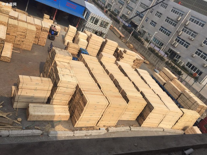 太仓（重庆）创秋木业加工厂是一家专业生产建筑木方的品牌企业