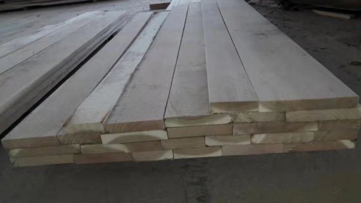 俄罗斯橡木的特点？俄罗斯橡木板材做家具的优缺点？