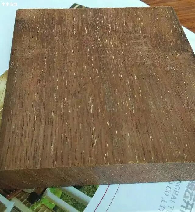 印尼菠萝格实木地板厂家直销