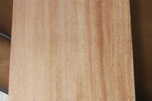印尼桃花芯木板材的优缺点？作用和特点