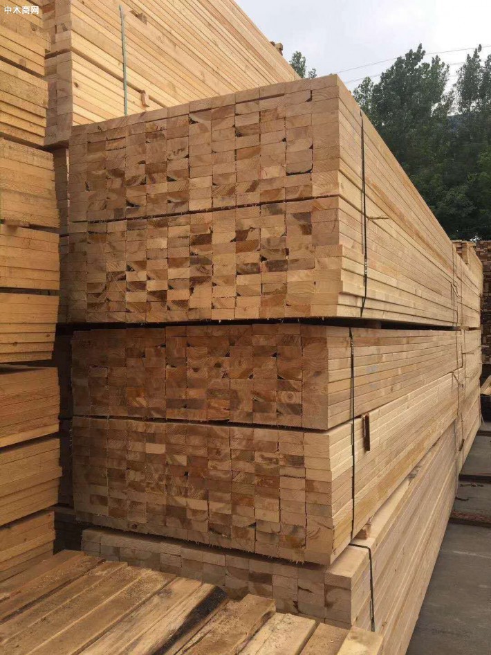 创秋木业是一家国内外优质工程木方的木材加工企业