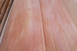 桃花心木板材做的家具清洁保养方法？
