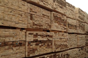 深圳智松建筑木方质量好，价格低，欢迎下单