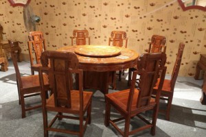 佛山年年红红家具价格刺猬紫檀1.38米雕花餐桌配8椅