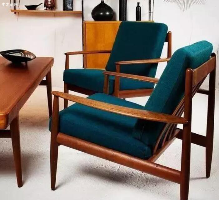 柚木椅子