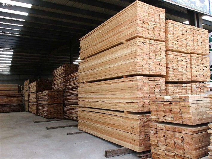大量硬杂木烘干板材，方料供应。