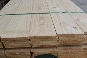 进口松木板材|芬兰松|欧洲芬兰云杉