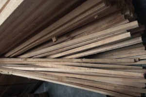 泰国橡胶木30*30*1.3米方条图2