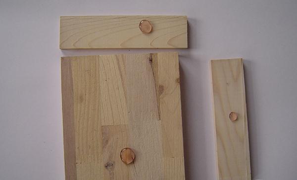 未干燥的木蜡油板材