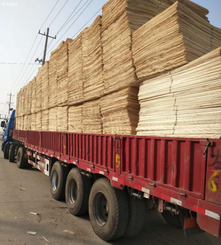 江苏徐州海红木业是一家专业生产杨木三拼品牌厂家