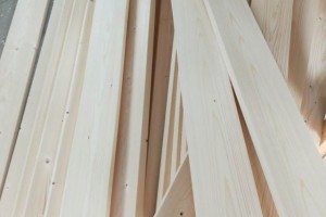 临江市工信局深入木业企业开展扫黑除恶宣传「木业企业」