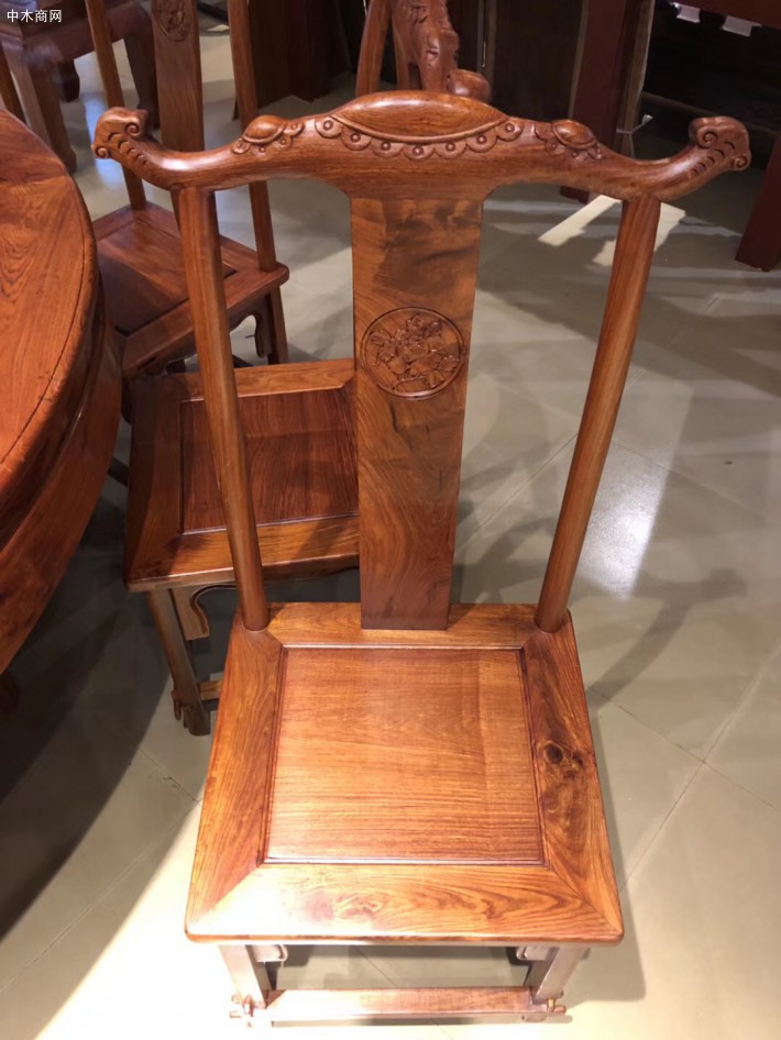 缅甸花梨红木家具餐桌椅