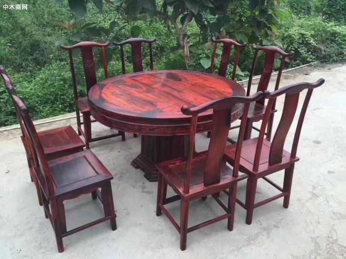 大红酸枝园餐桌椅的优点是