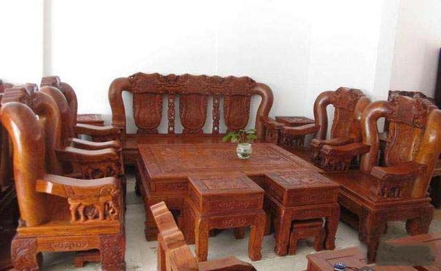 如上图，这就是典型的越南家具了