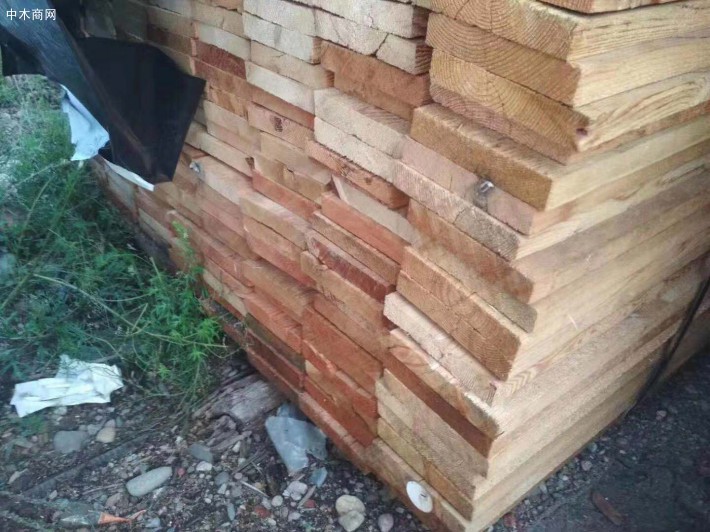 绥芬河边境经济合作区内有木材加工企业65家