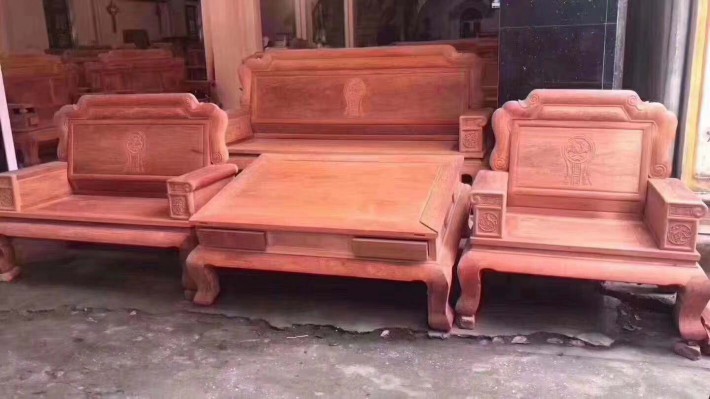 缅甸花梨六件套沙发价格：六件套3.2万左右