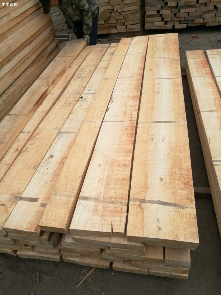 杨木板材具有重量轻