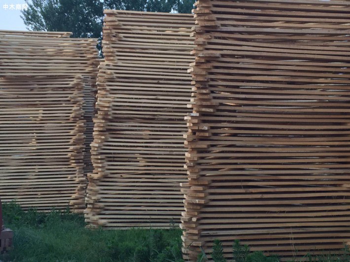 杨木板材主要用于：家具料