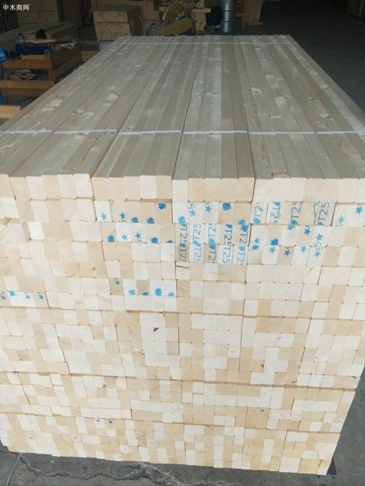 苏州辐射松建筑木方多少钱一根，4乘8规格的