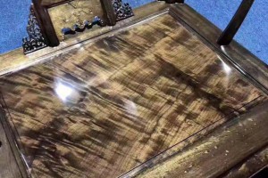 金丝楠阴沉木圈椅图3