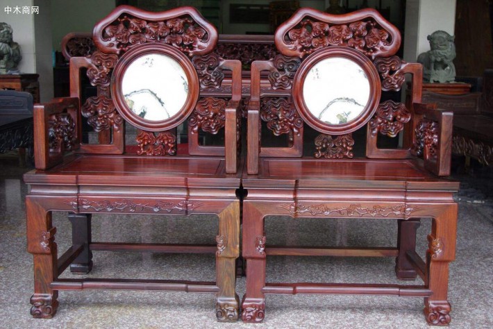 指广州地区制作的家具