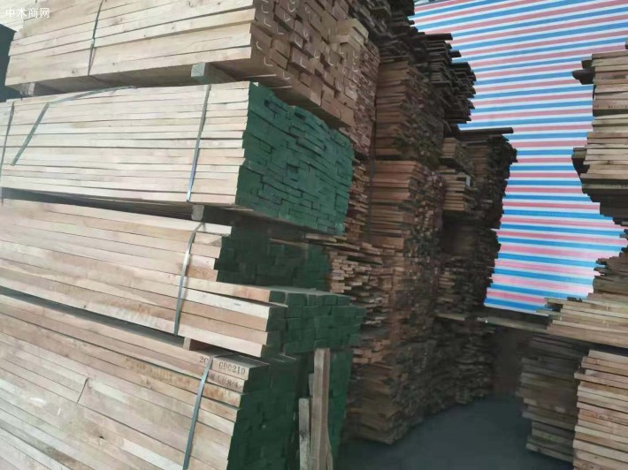 红樱桃木板材处理300方,直边80方,其它毛边料,一次性处理价格
