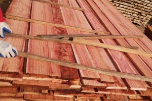 血椿木板材也叫红椿木板材,香椿木烘干板厂家批发价格