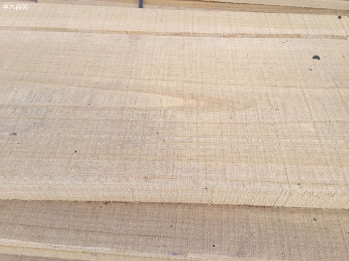 老榆木板材的优缺点？榆木板材价格多少钱一平方？