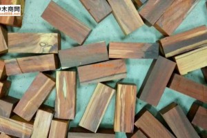 广东玩木精坊长期大量生产各种木艺品摆件科檀木坯,欢迎咨询