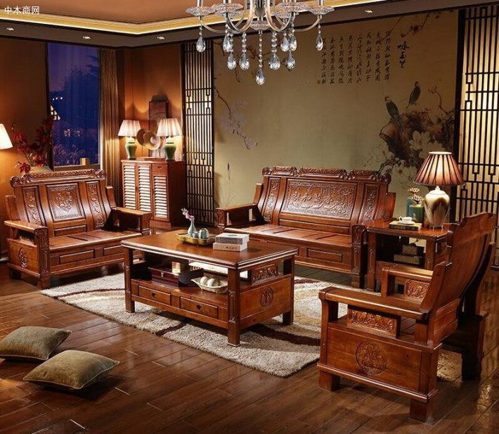 那么新中式装饰风格的客厅，要怎么搭配新中式的家具