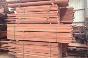 印尼菠萝格地板规格料大量库存低价出售 18mm、20mm厚图2