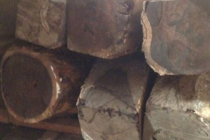 厂家直销进口材南美白酸枝原木大方料大量供应