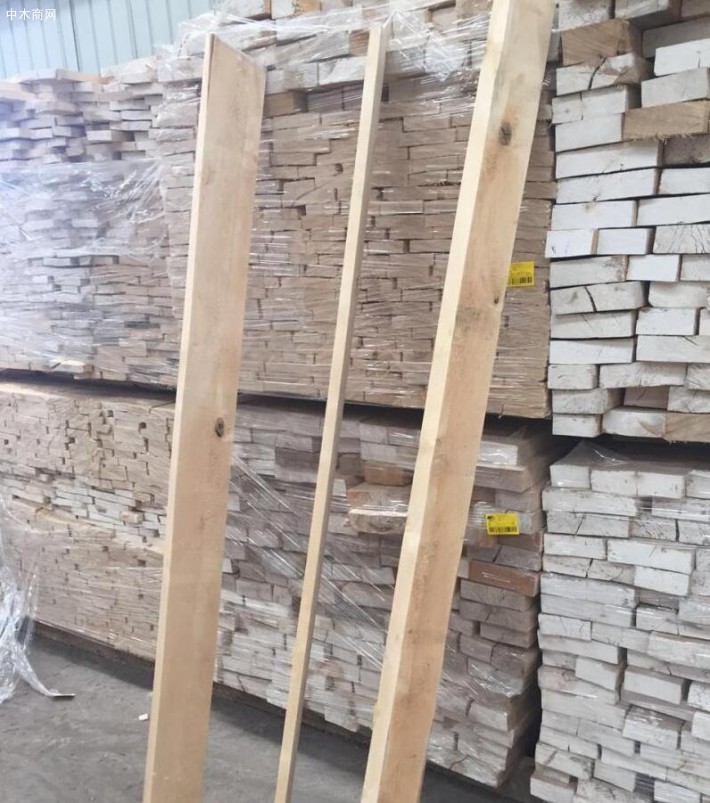 俄罗斯驻青岛办事处提供自然宽桦木板材图片厂家
