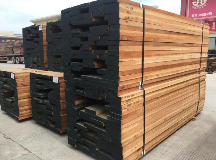 广西省河池南丹县林业局督促检查木材加工企业复工复产工作