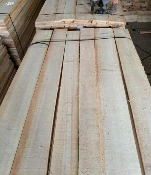 河南金龙木业白杨木家具烘干板材比较新报价,白杨木烘干板材批发