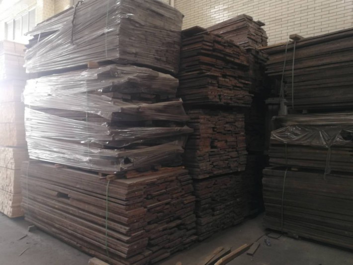 柬埔寨黑酸枝木板材价格多少钱一立方米