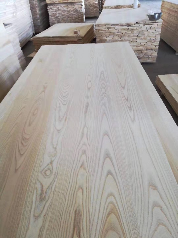 白椿木直拼板高档实木桌面家具板材可按规格定做厂家