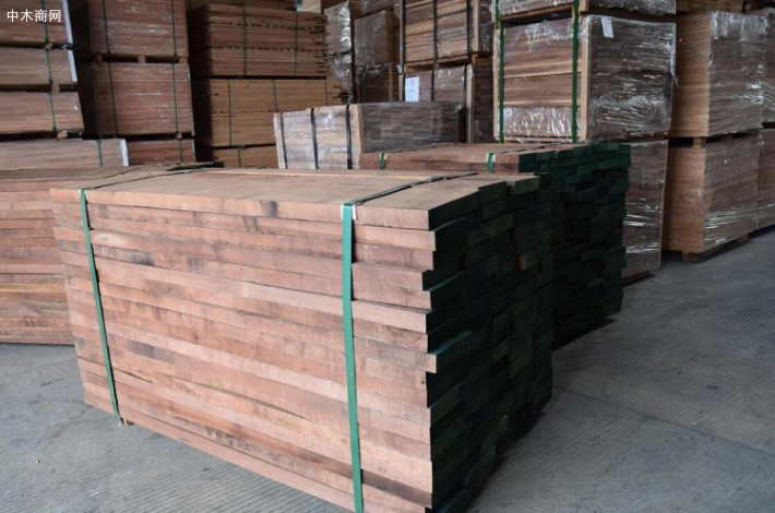 厂家直销各种规格美国黑胡桃木板材,高档家具材优先考虑用料