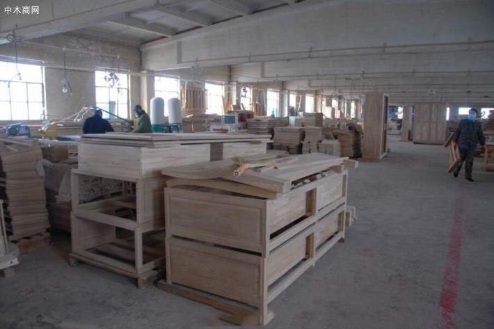 河南省开封市领导赴通许县木业,家具企业调研复工复产情况