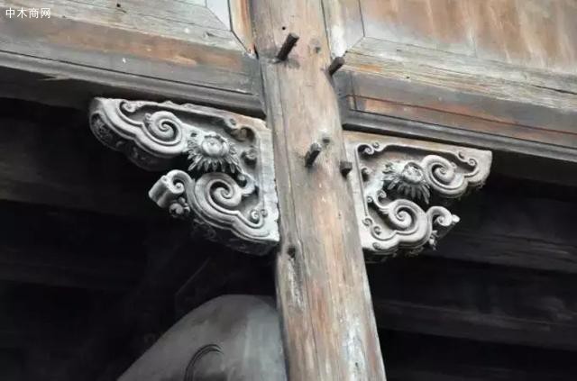 中国古建筑构件之美:雀替和牛腿的区别图片