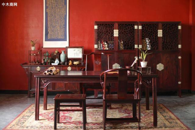 明清红木画桌与书桌的区别和作用有哪些
