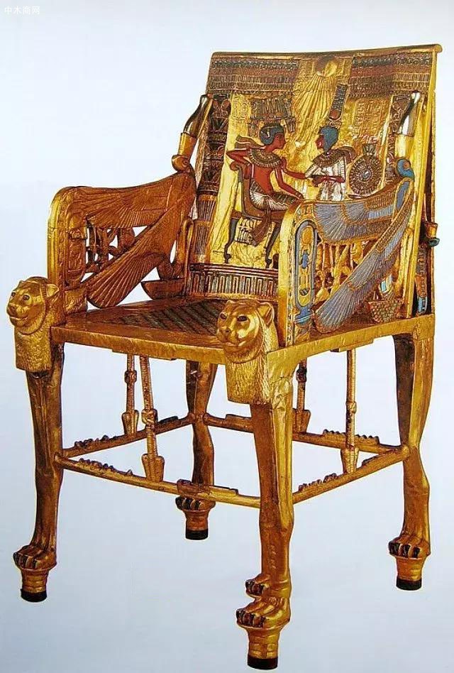 其中雕刻装饰最精致的是吐坦哈蒙黄金王座椅