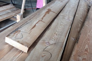 绥芬河大量生产樟子松板材,落叶松板材图2