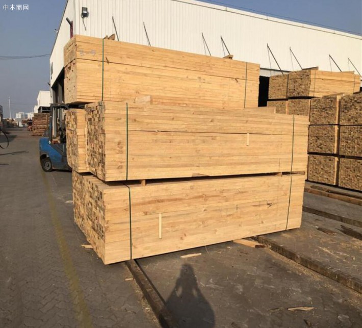 俄罗斯樟子松板材生产厂家批发价格品牌